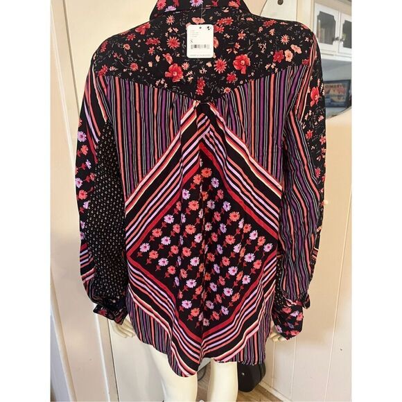 NWT $128 Free People Hazel Blouse in Black & Multi Size S - Picture 8 of 10